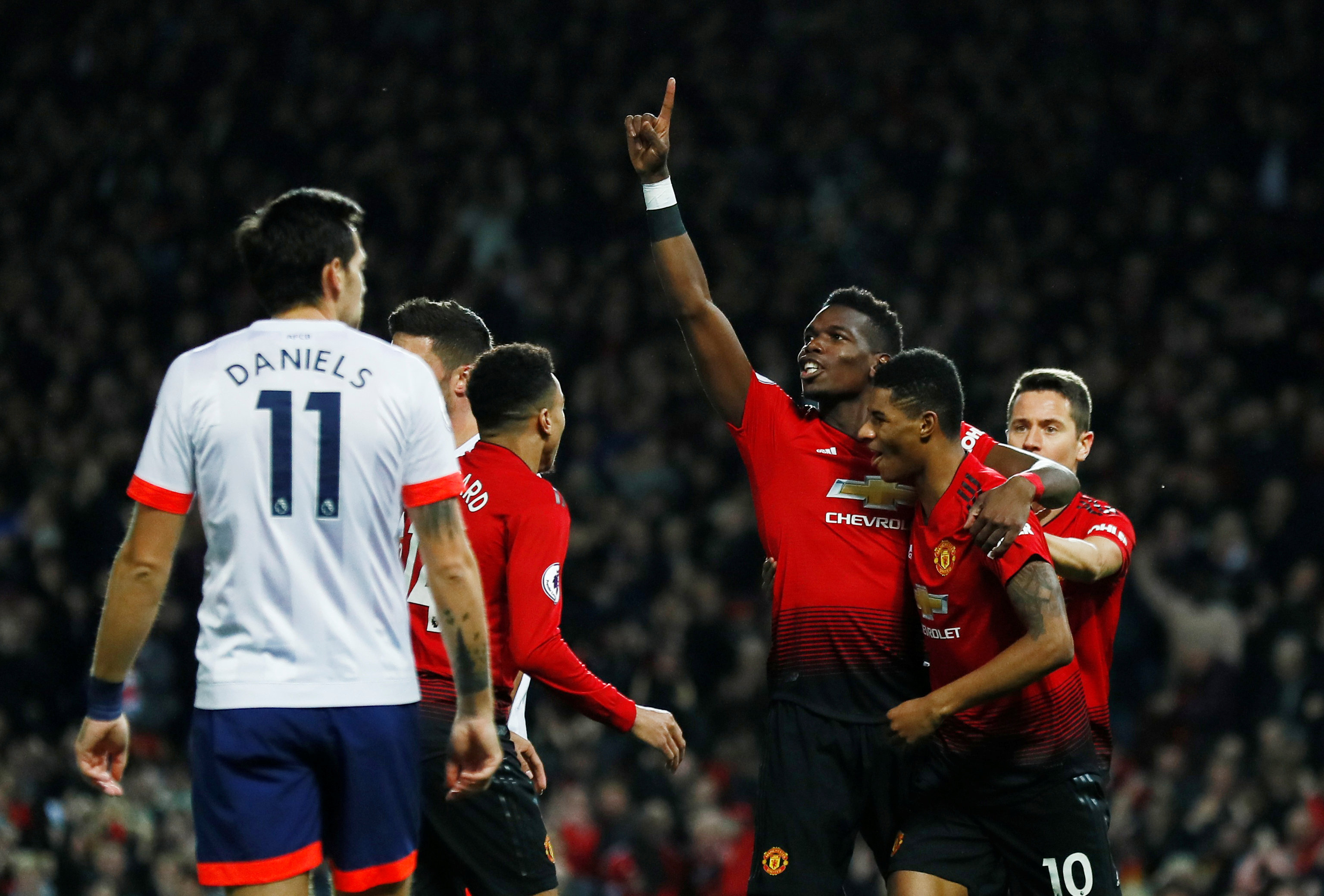 顾此失彼 顾此失彼